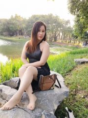 胸大屁股大熟女姐姐